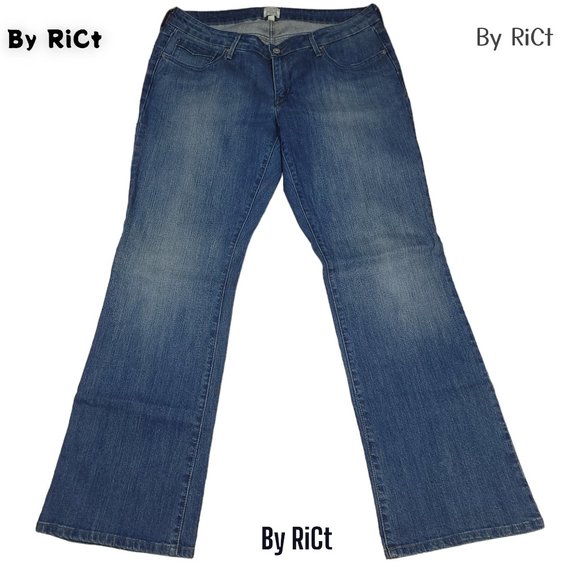 Levi's Bold Curve Bootcut Women's Jeans Size 18W Stretch Blue Denim Flap Pockets - Picture 5 of 11